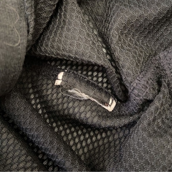 OAKLEY black hoodie zip up athletics shirt in small mesh net material sports - Picture 8 of 14